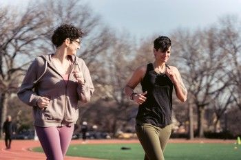 Les Clés pour Réussir sa Transition Sportive: Les Secrets des Athlètes Polyvalents