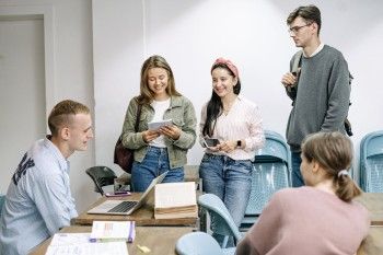 ダブリンへの扉を開く: 宿泊施設を探している学生のための包括的なガイド