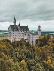 探索德国城堡的辉煌：历史、建筑和魅力