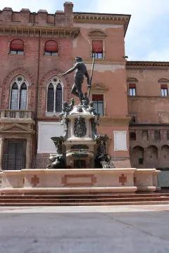 Entdecken Sie die verborgenen Schätze Bolognas: Ein Leitfaden zu den bestgehüteten Geheimnissen der Stadt“