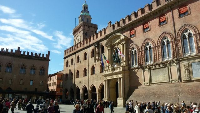 Italian in Bologna: Exploring the Cultural and Linguistic Heart of Italy