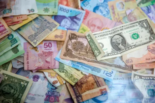 Convertitore di valuta: essenziale per viaggiatori esperti e imprenditori globali