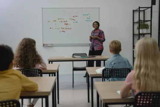 Pourquoi prendre des cours avec un professeur particulier d’anglais ?