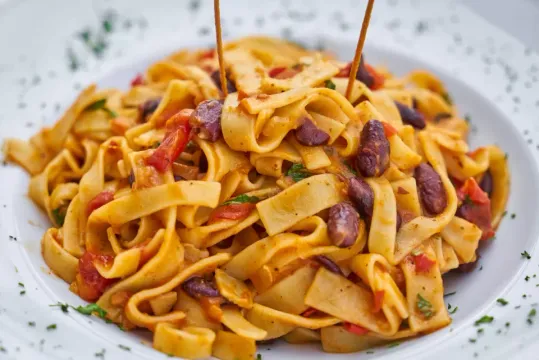 博洛尼亚最好的面食之旅：从意大利面条到意大利饺子